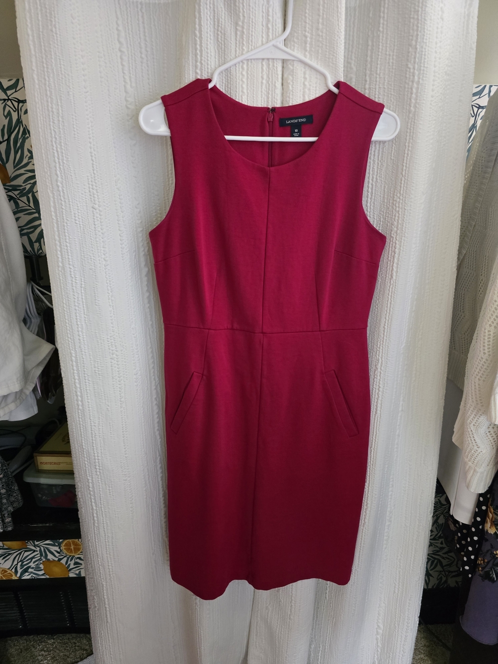 Womens Size 10 Lands' End Women’s Sleeveless Sheath Dress in Magenta